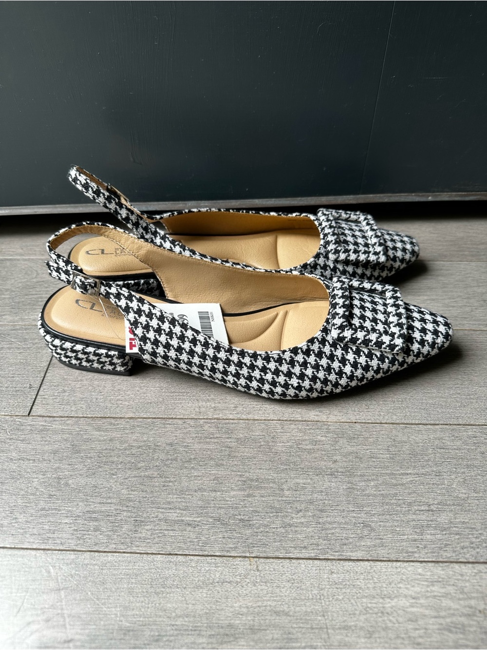 Women’s CL LAUNDRY Black White Houndstooth Slingback Bow Pointed Toe Flats 9.5 - Picture 2 of 6